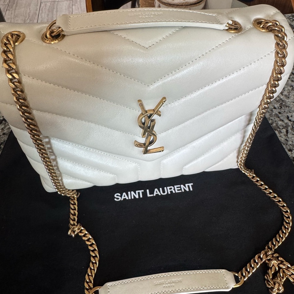 Saint Laurent Ivory Quilted Shoulder Bag with Gold Chain - Picture 2 of 16
